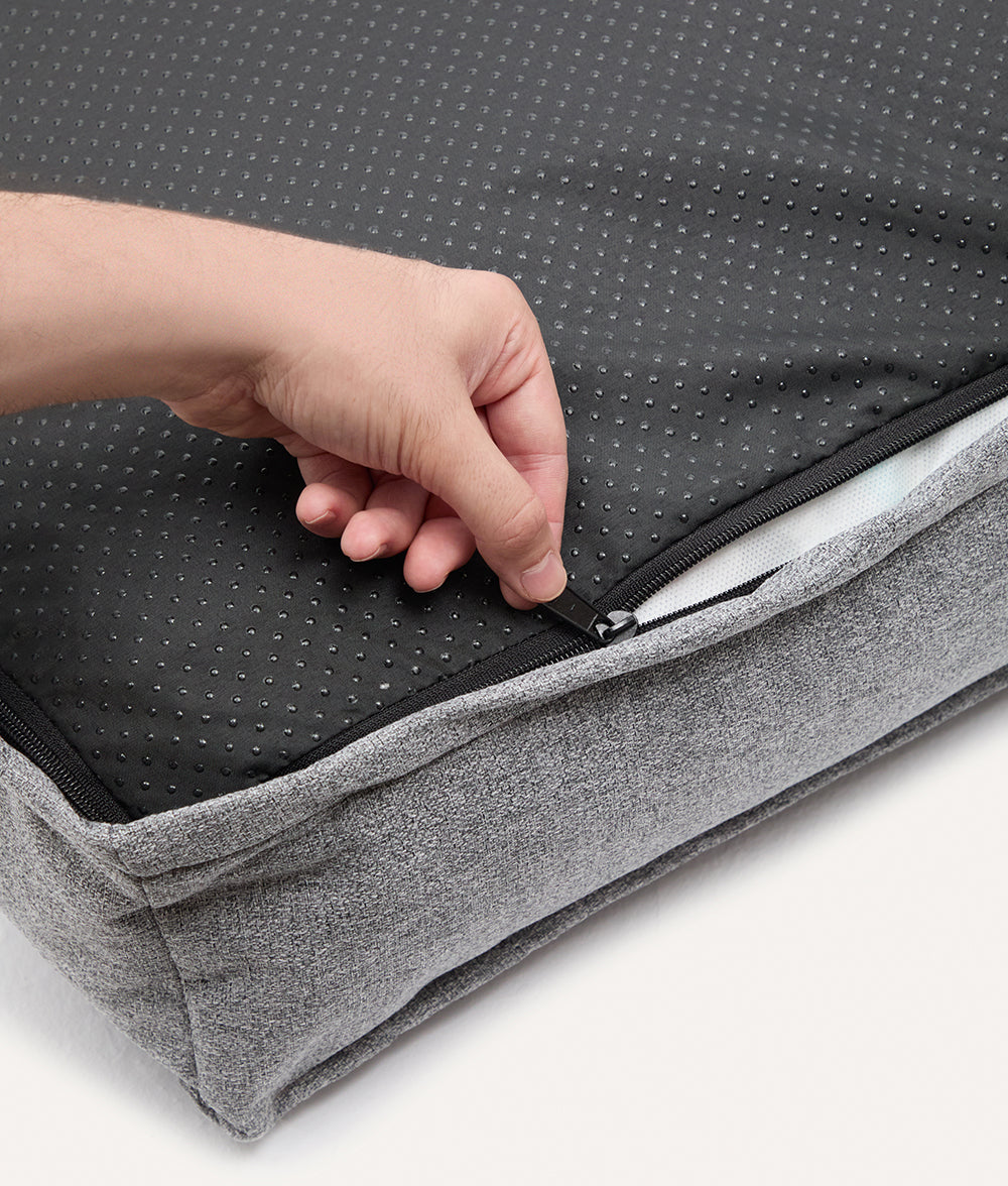 Grey Dog Bed Cover, Cuadra