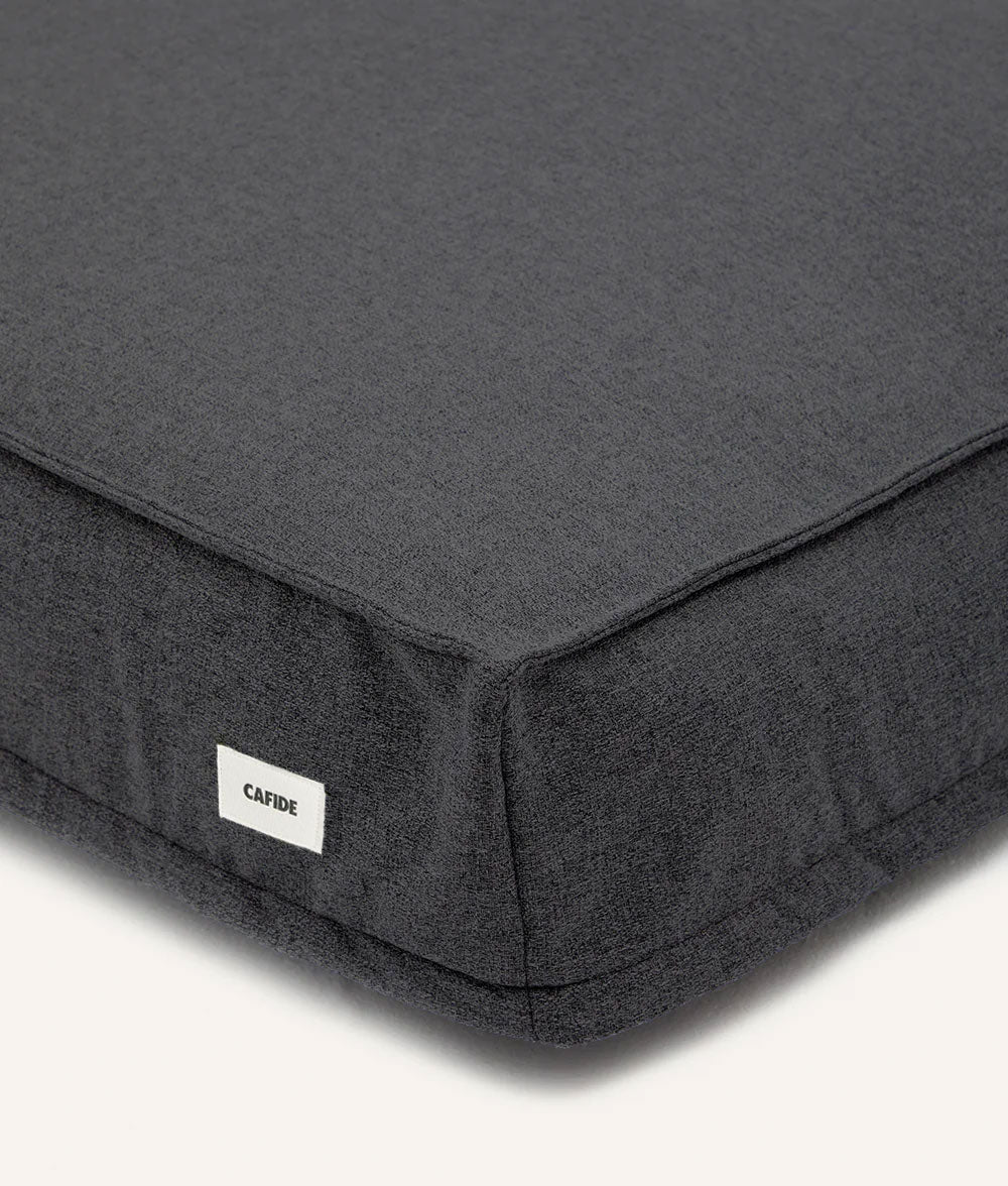 Anthracite Black Dog Bed Cover, Cuadra
