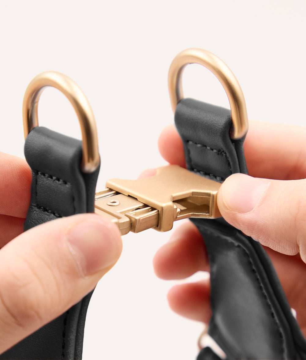 Schwarz Hundegeschirr aus Veganem Leder, Jala