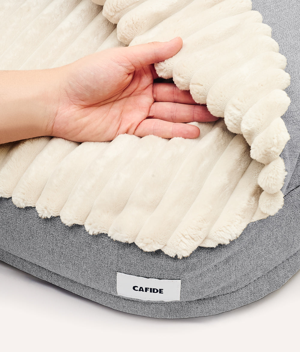 Graues Hundebett aus Chenille mit Kapuze, Maso