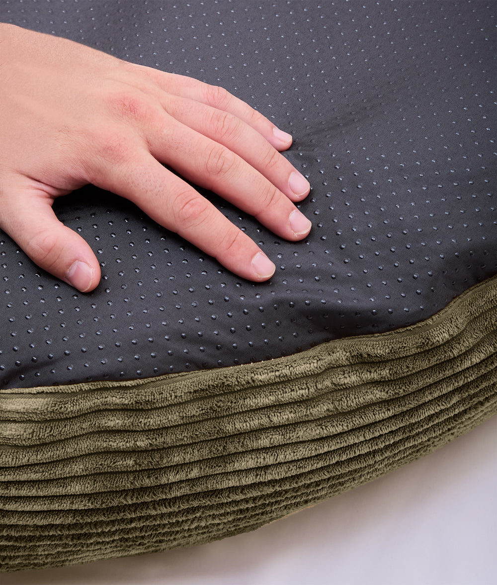 Lit pour chien en velours côtelé vert, Nuba