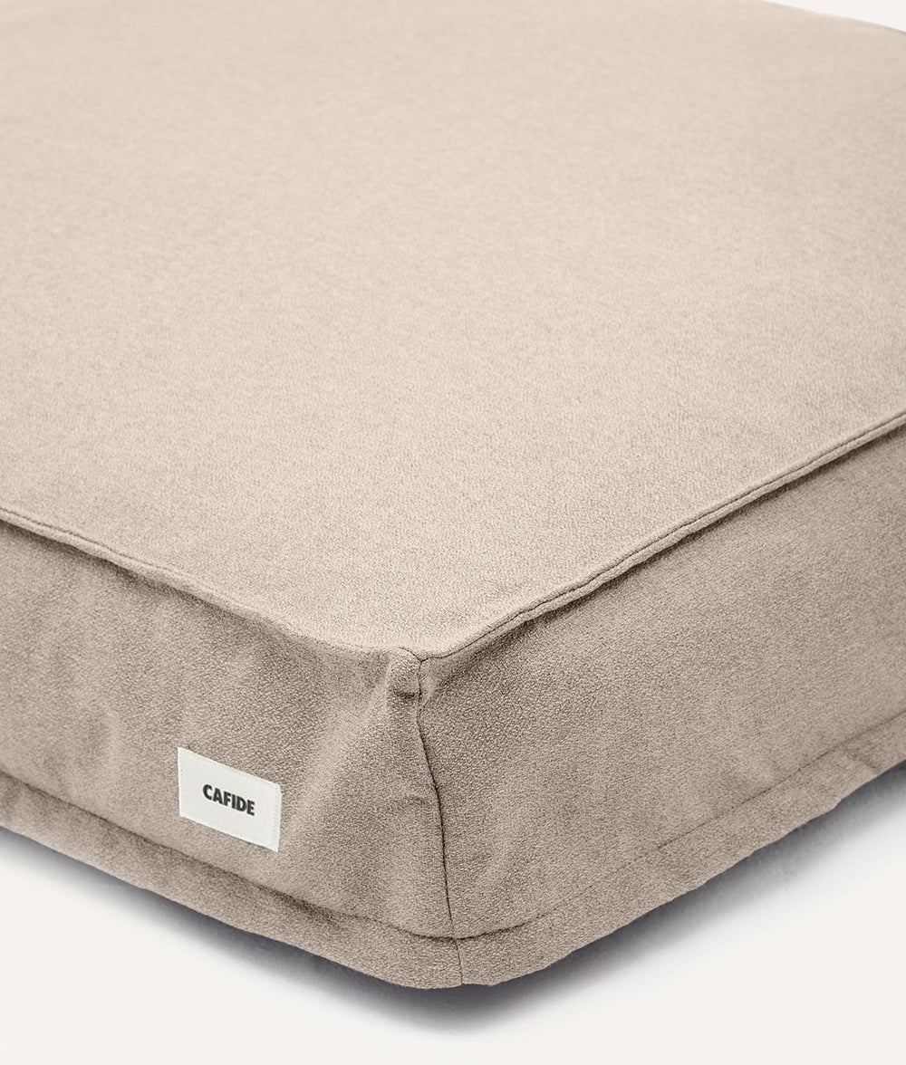 Beiges Hundebett, Cuadra