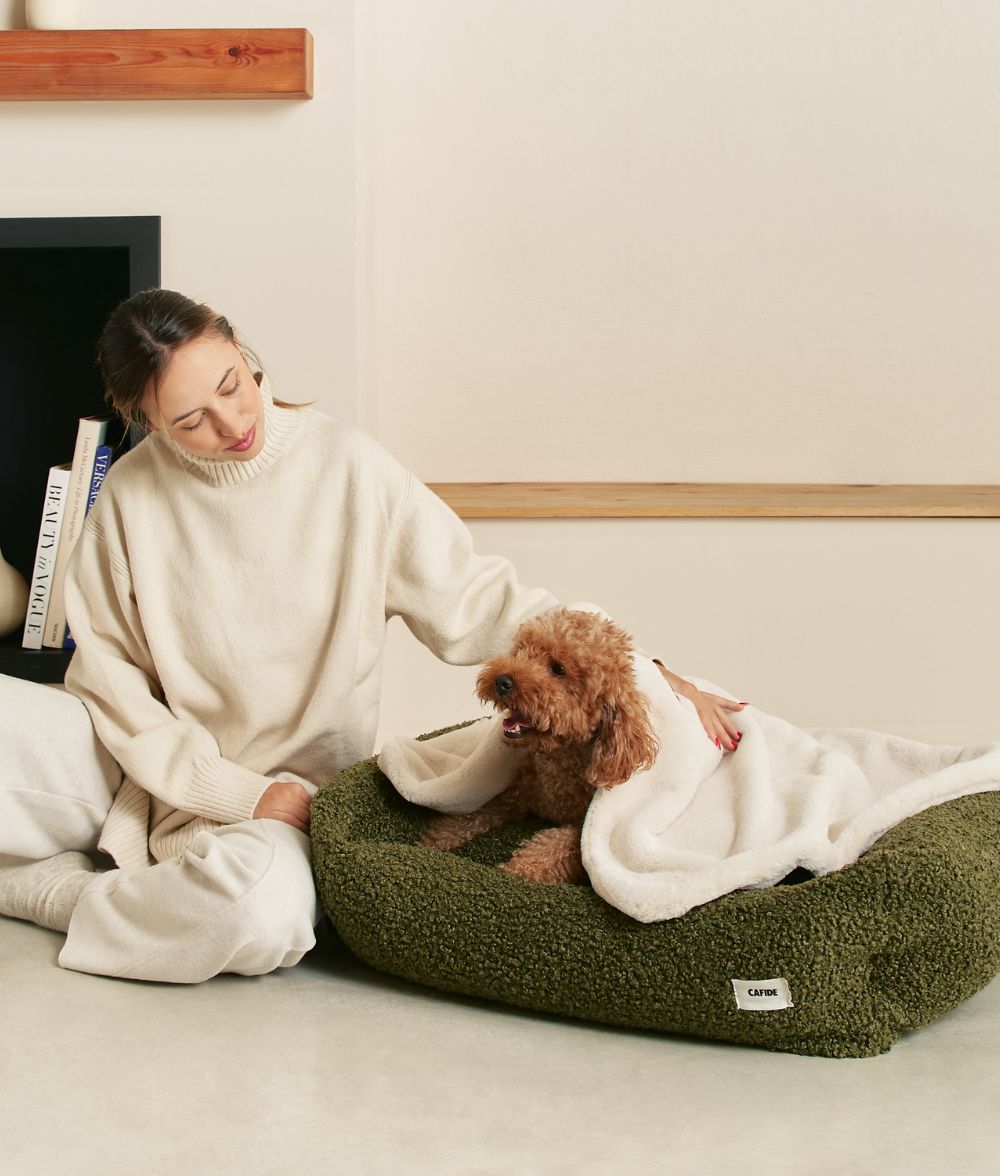 Hellbeige Hundedecke mit Felleffekt, Toia