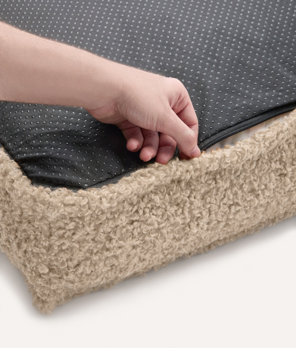 Beigefarbenes Teddyfell-Hundebett, Cuadra