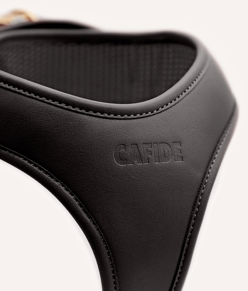 Schwarzes Hundegeschirr aus Veganem Leder, Jala