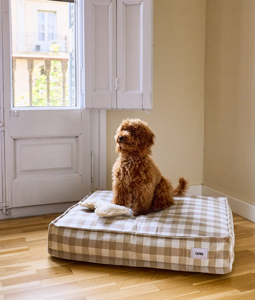 Vichy Beige Dog Bed, Cuadra