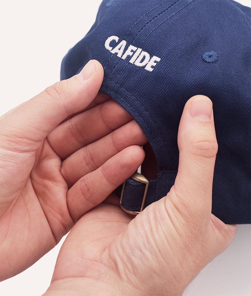 Navy Blue Cap Summer Dog Club, Pola