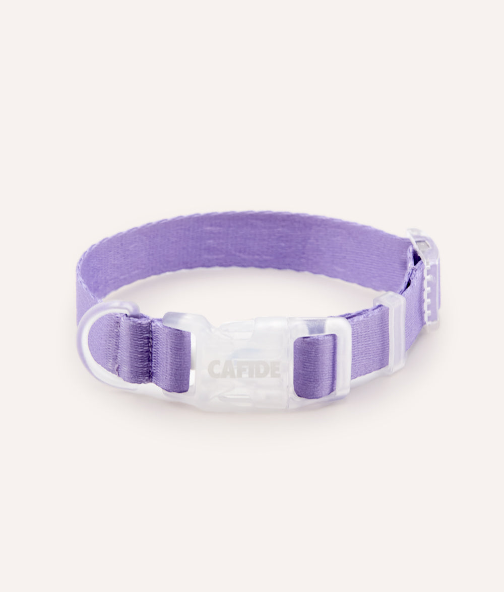 Violet Collar, Ona