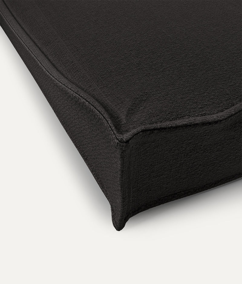 Schwarzes Hundebett, Cuadra
