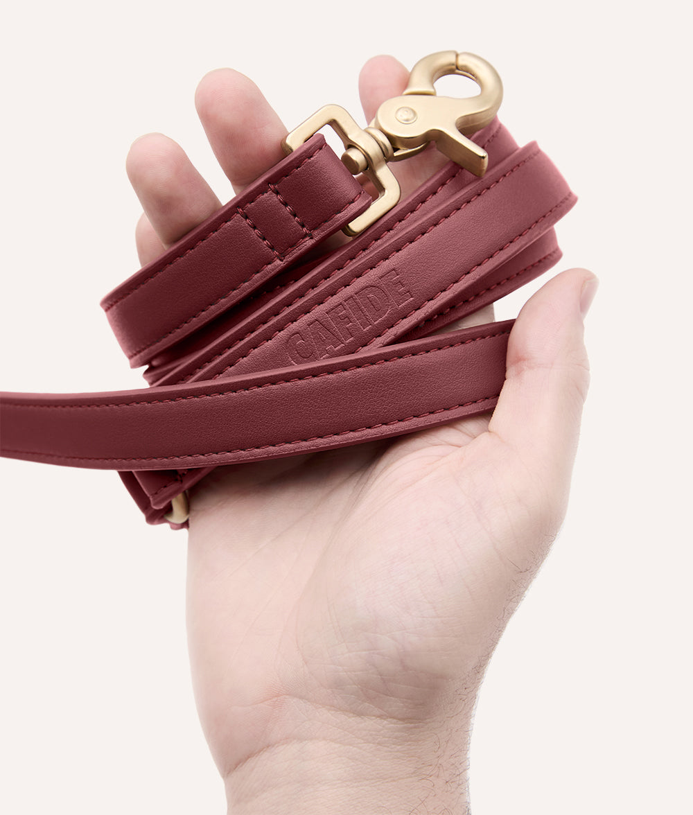 Burgunderrotes Multipositions-Hundeleine aus Veganem Leder, Jala